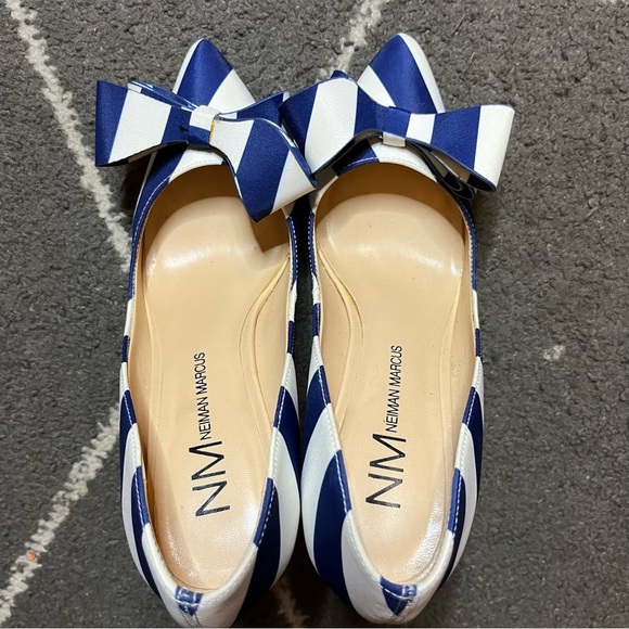 Neiman Marcus Blue and White Striped Heels Size 6 - Picture 7 of 7